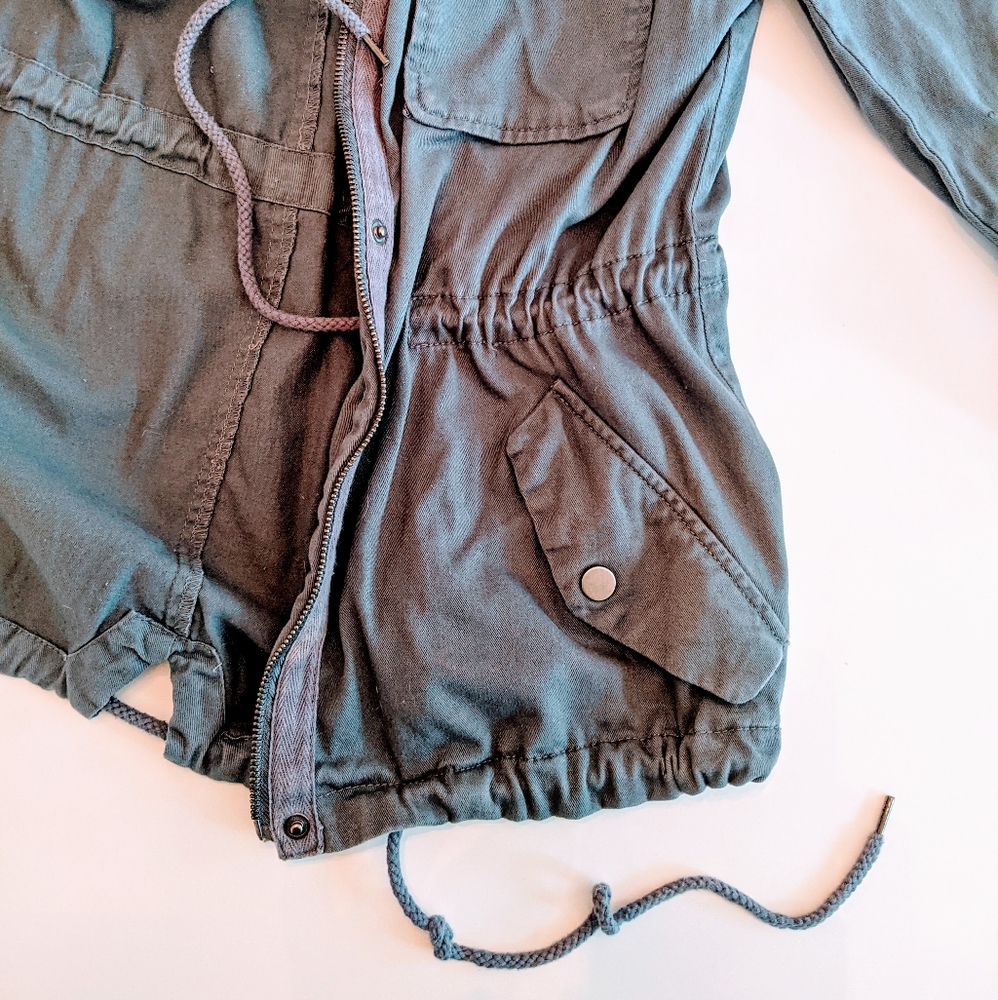 Light Weight Blue Gray Jacket w Coral Aztec Print - Picture 5 of 10